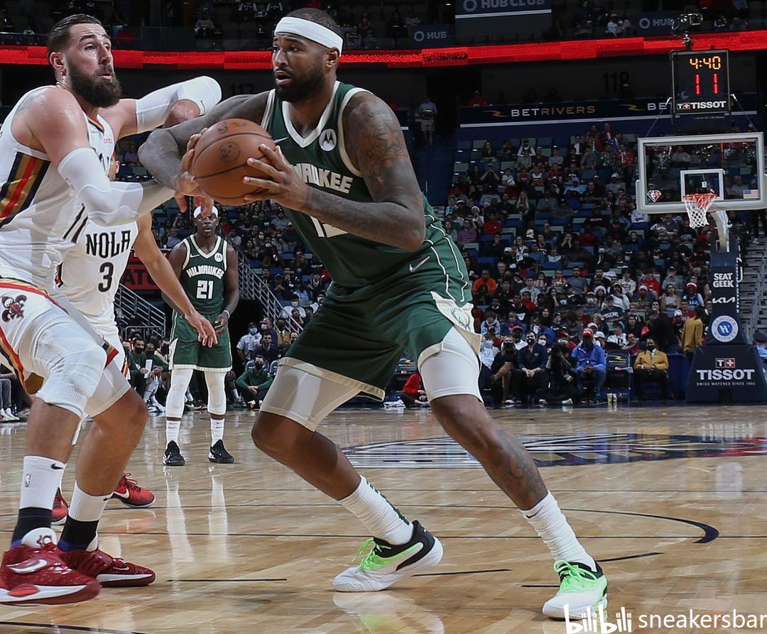 中同样扮演 中同样扮演