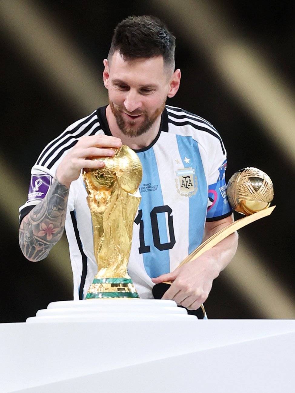 充满渴望的 充满渴望的